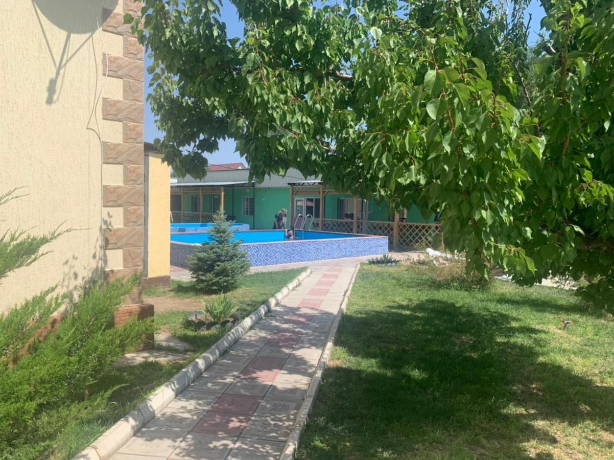 Malibu Guest House Kapchagay Bagian luar foto