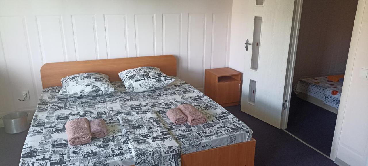 Malibu Guest House Kapchagay Bagian luar foto